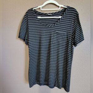 Women's Striped Black & White Pocket Tee Size Medium
